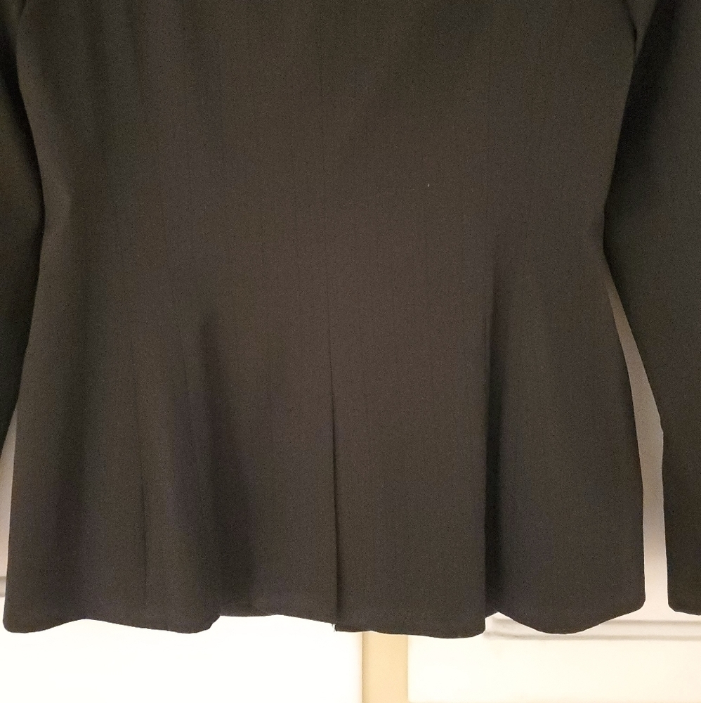 The Limited Women's Tailored Blazer - Picture 4 of 7